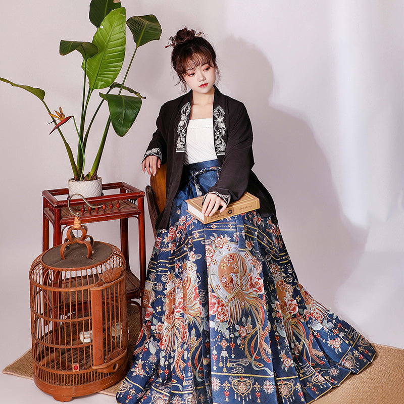 Horse Face Skirt-凤阳花鼓