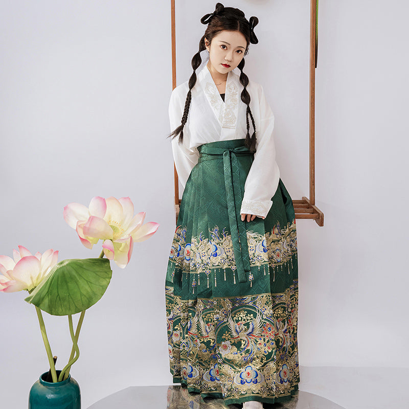 Horse Face Skirt-华熠珠翠